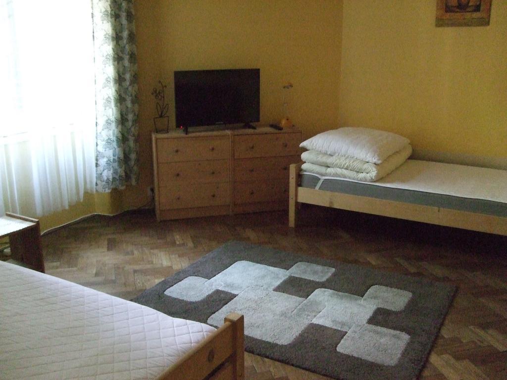 Old Walls Hostel Cracovia Exterior foto